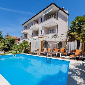 Marea 4*, Rovigno Croazia